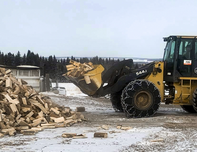 Gildale Farms - Semi-Truck-Load-of-Pine-2